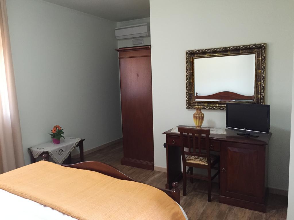 Agriturismo Montebeltrano Villa Poleio ภายนอก รูปภาพ