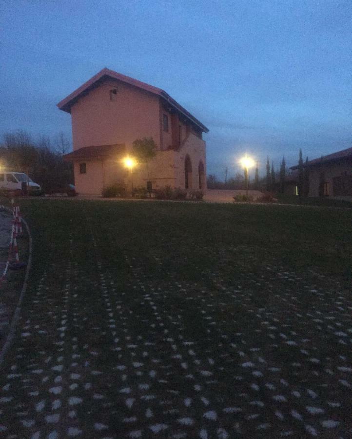 Agriturismo Montebeltrano Villa Poleio ภายนอก รูปภาพ